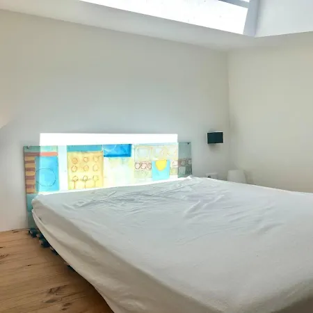 Mezzanines 50 M De La *