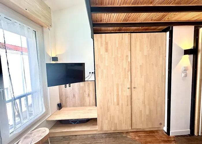 بيت للعطل Mezzanines 50 M De La *