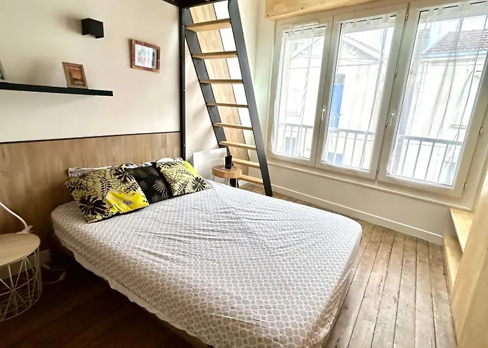 Holiday home Mezzanines 50 M De La *